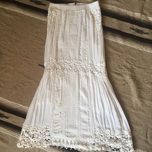anthropologie lace maxi skirt // white